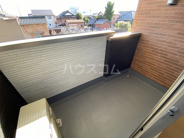 17/30 バルコニー