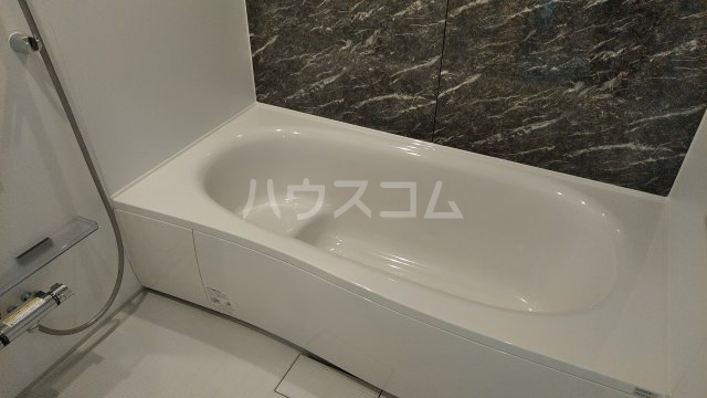 17/30 浴室