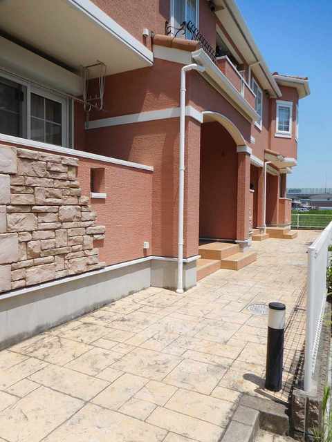 20/30 エントランス