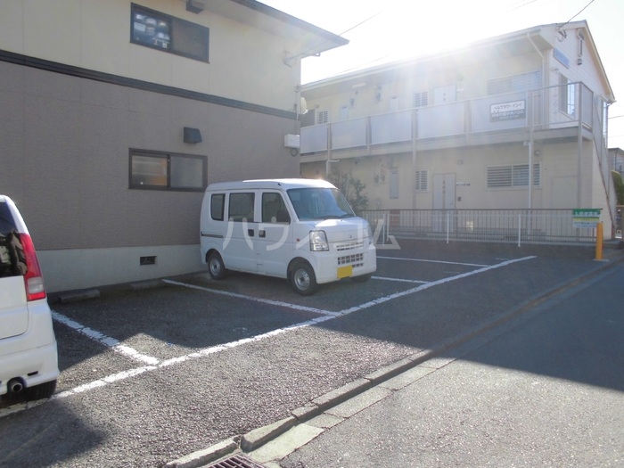 22/26 駐車場