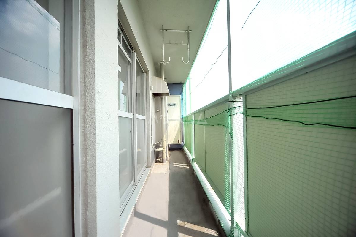 13/23 バルコニー