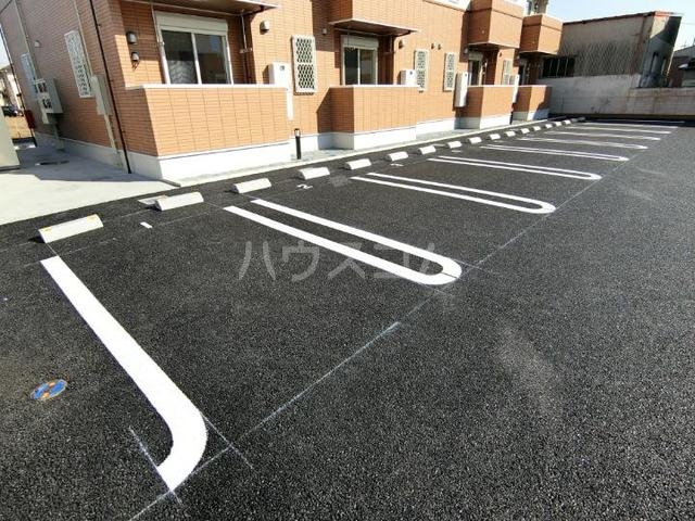 16/28 駐車場