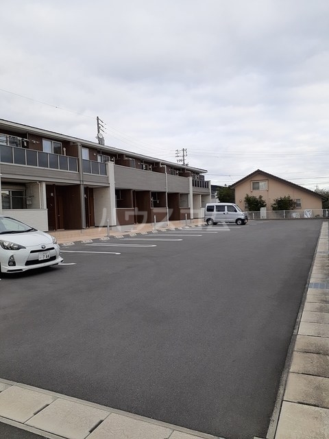 14/23 駐車場