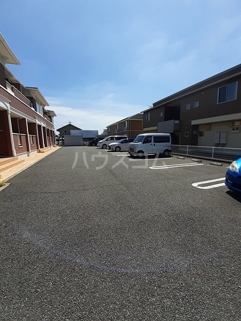 15/27 駐車場