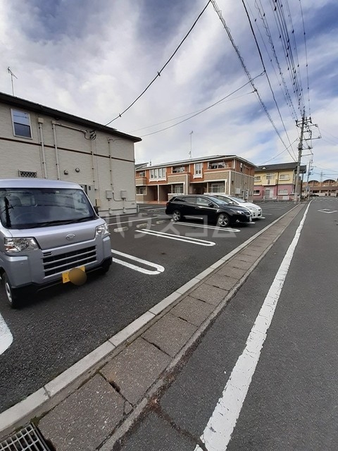 15/27 駐車場