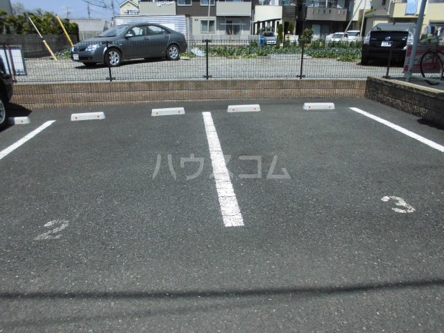 22/23 駐車場