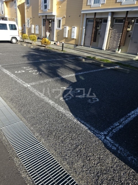 25/30 駐車場