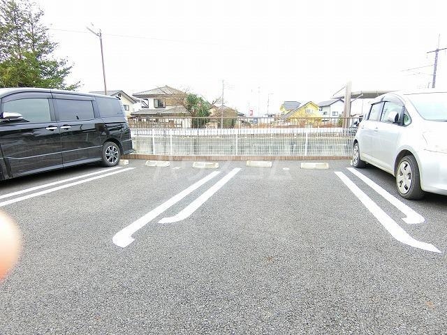 2/8 駐車場