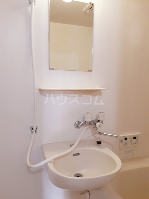 17/28 洗面