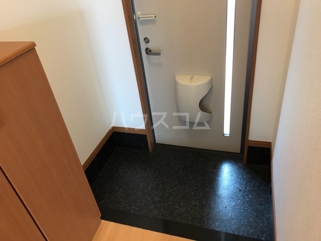 13/30 玄関