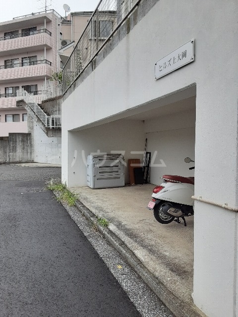 20/30 駐車場