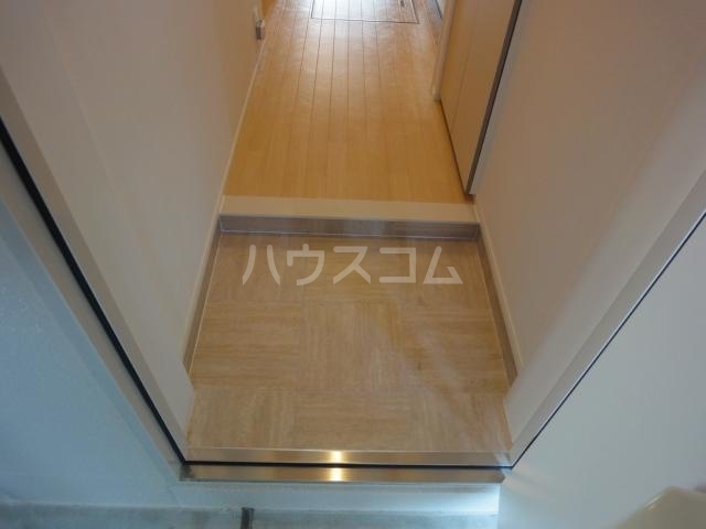 22/23 エントランス