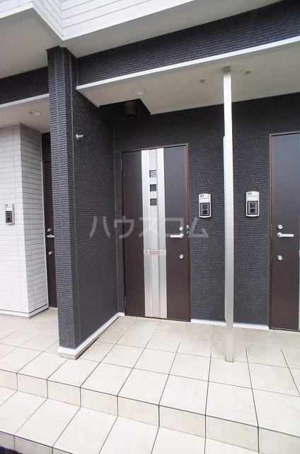 18/29 エントランス