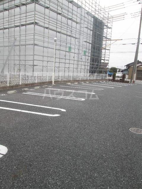 15/27 駐車場
