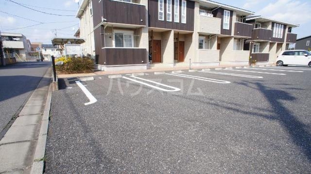 14/20 駐車場