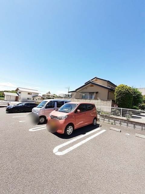 20/27 駐車場
