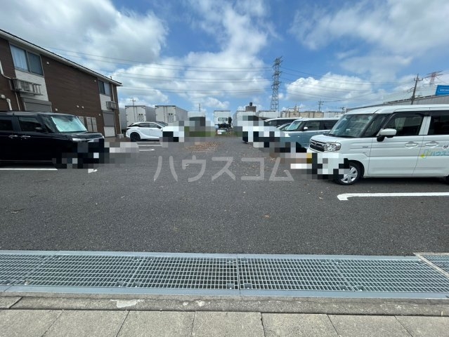 22/30 駐車場