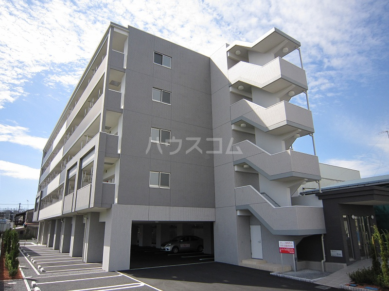 15/25 エントランス
