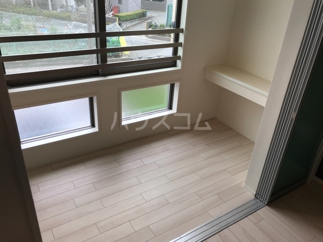 19/25 バルコニー