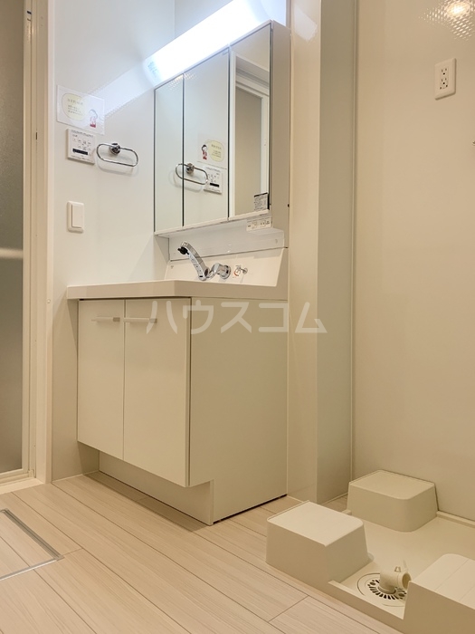 13/28 洗面
