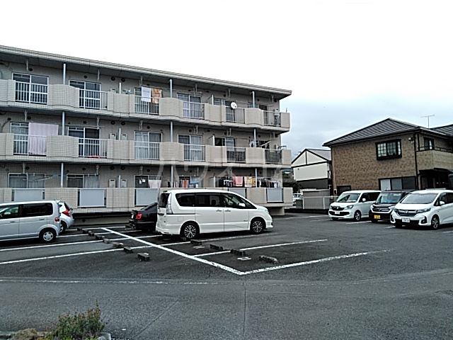 19/22 駐車場