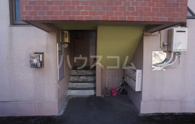 13/17 エントランス