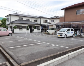 14/17 駐車場
