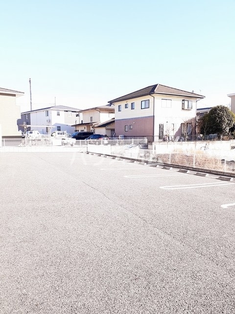 18/26 駐車場