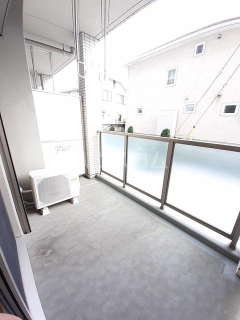 13/20 エントランス