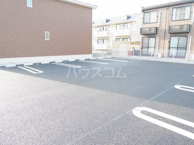 14/26 駐車場