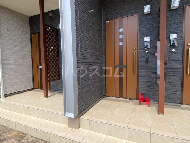 13/30 玄関