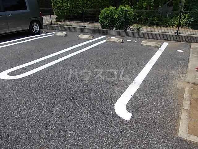 16/22 駐車場