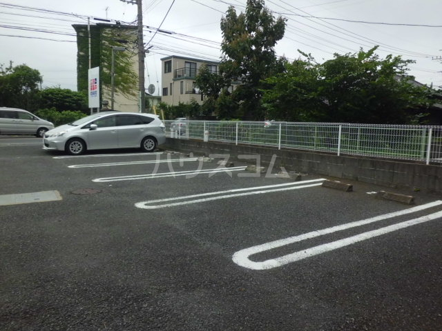 2/7 駐車場