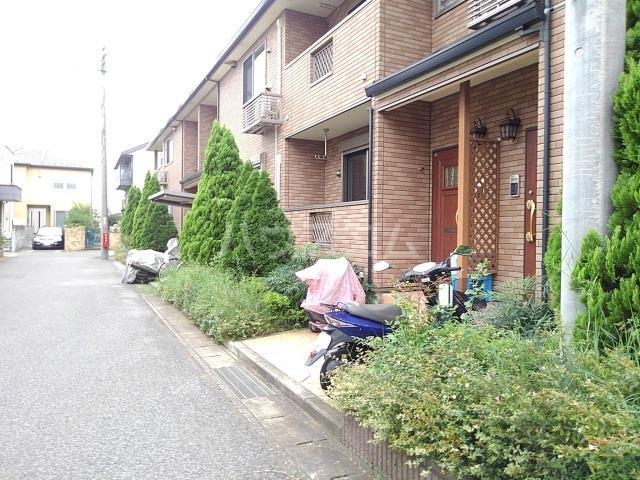 25/30 エントランス