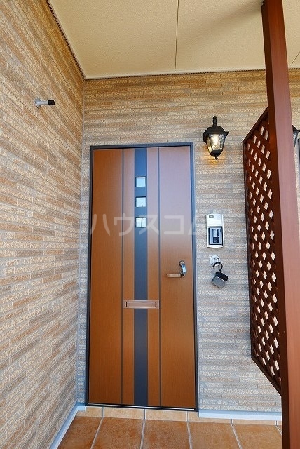 14/20 エントランス