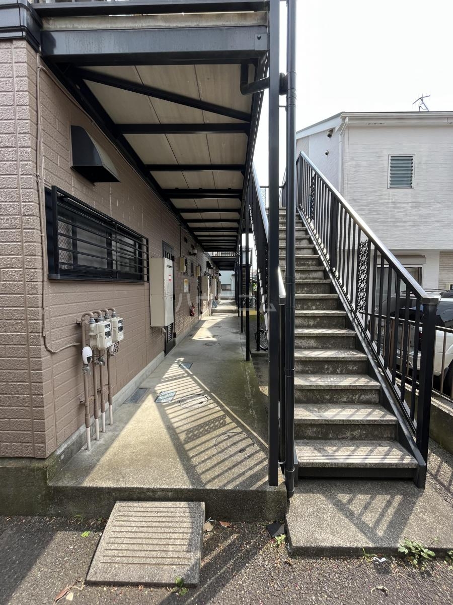 2/5 エントランス