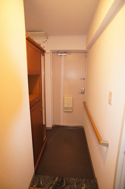 13/30 玄関