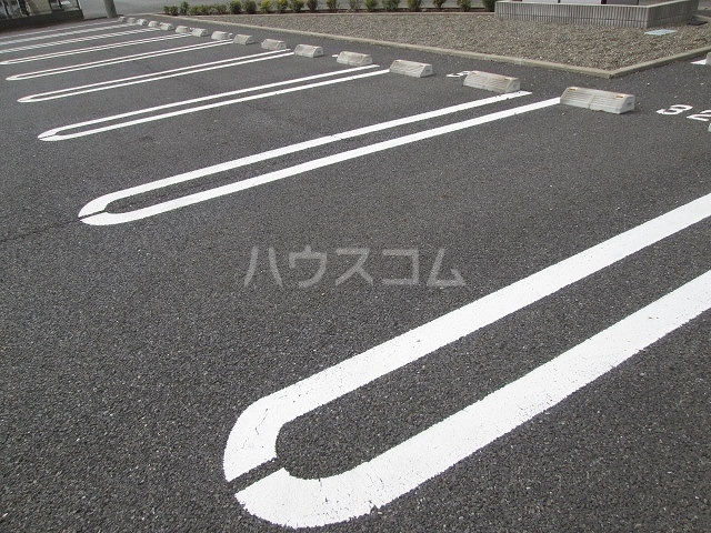 23/29 駐車場