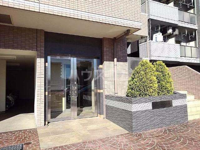 19/29 エントランス