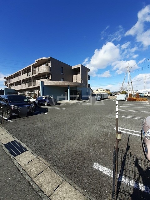 15/27 駐車場