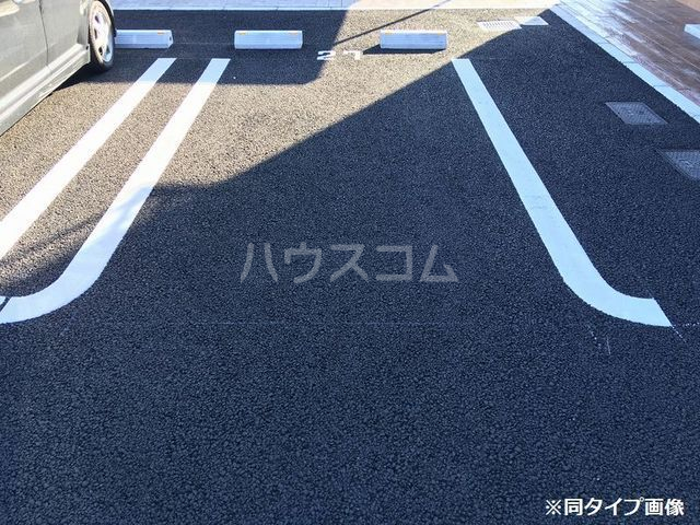 14/20 駐車場