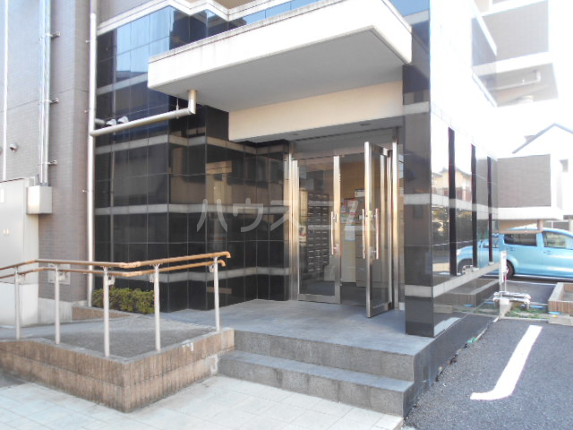 15/25 エントランス