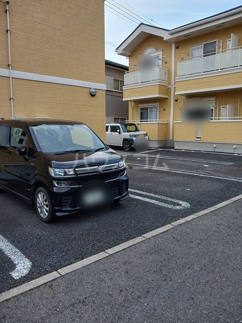 15/27 駐車場