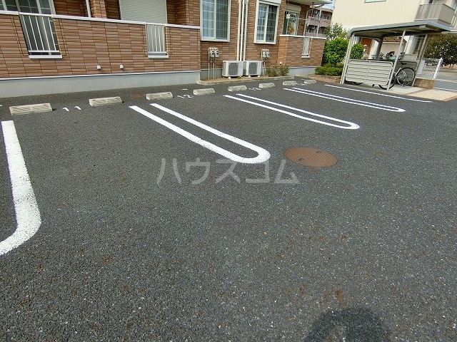 15/23 駐車場