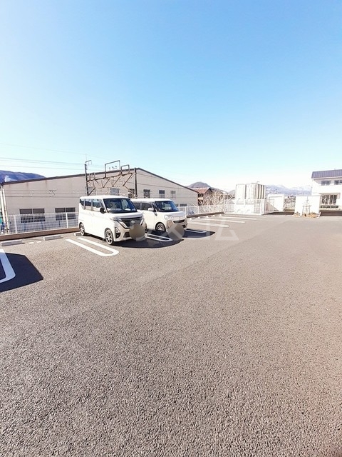 15/27 駐車場