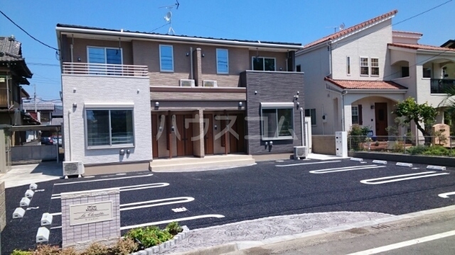 2/8 駐車場