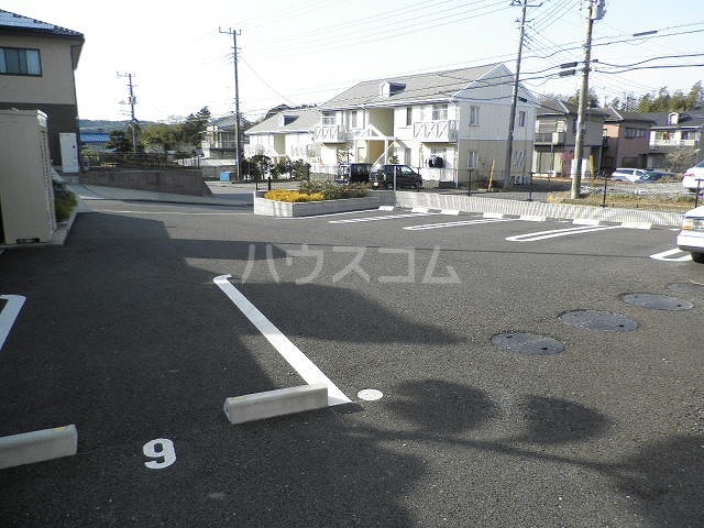 17/23 駐車場