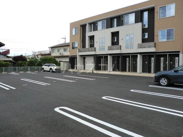 26/30 駐車場