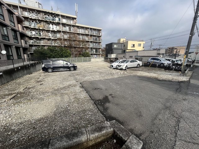 3/4 駐車場