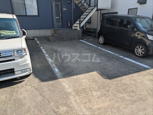 21/27 駐車場